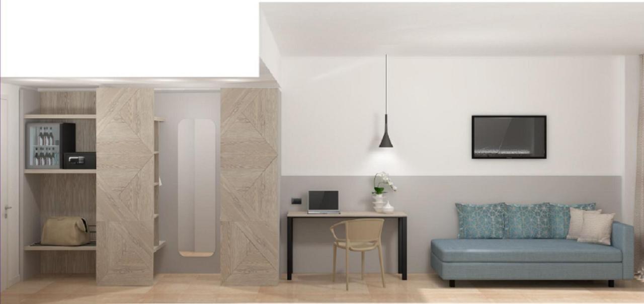 Hotel Residence Holiday Сирмионе Екстериор снимка